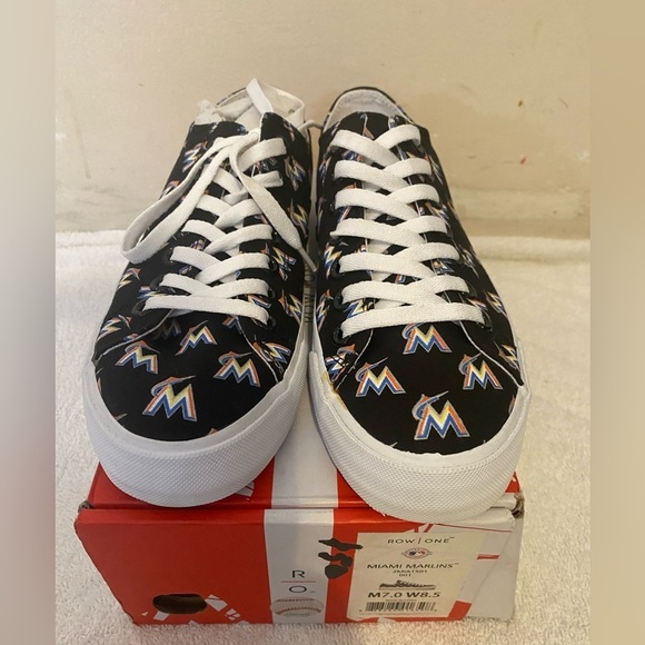 MLB Shoes - Unisex Florida Miami Marlins Baseball MLB AIl
Over Logo low top shoes